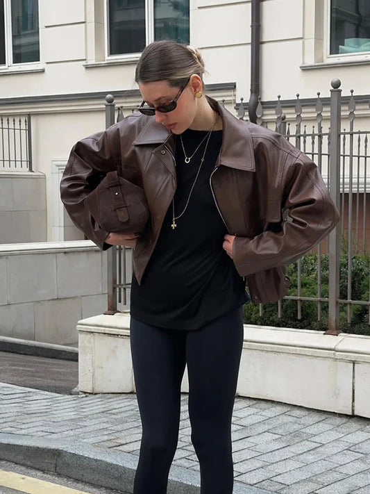Schicke braune Lederjacke Damen – Locker geschnittener kurzer Mantel mit Reverskragen