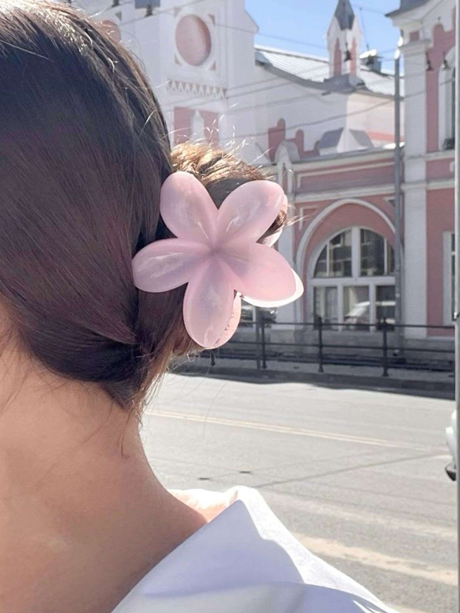Seame - Floral Hair Claw White Regular